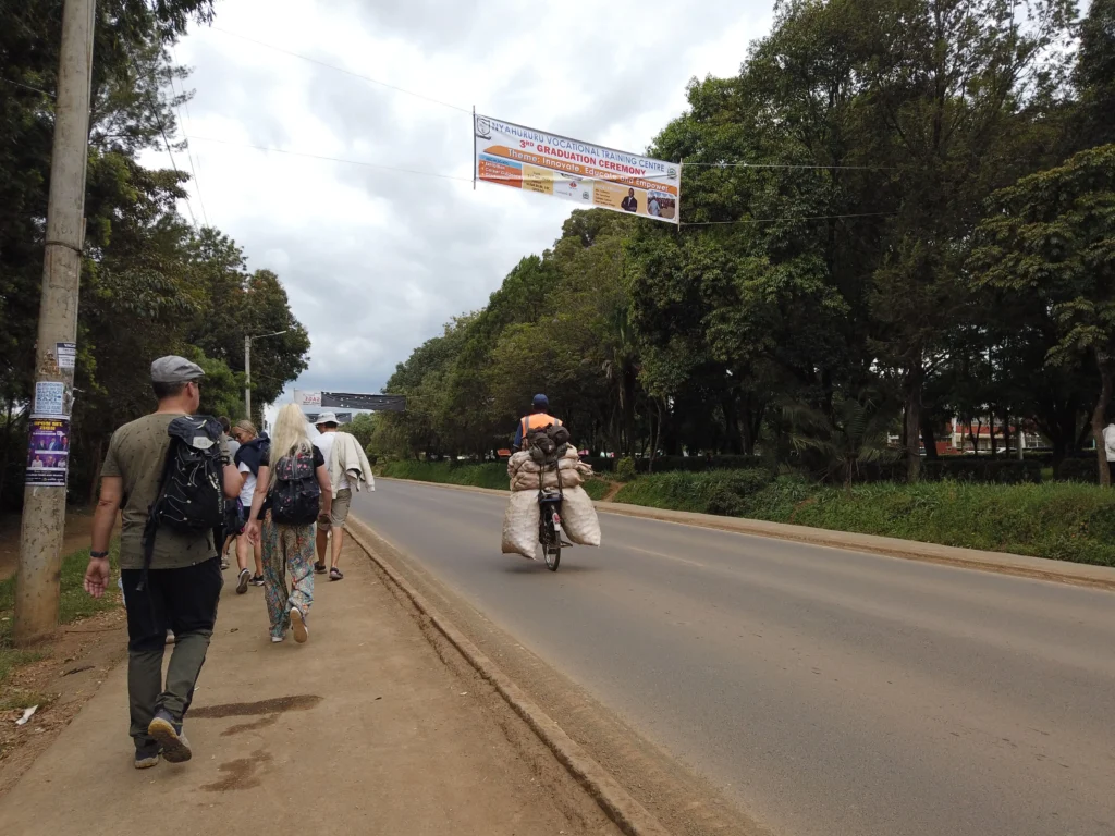 Kõik saab motikaga transporditud!